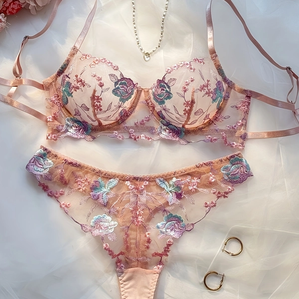 European and American Holiday Style, Sweet Embroidery with Rubberized Bra Cups + Stretchable, Adjustable, Seamless Hip-hugging Underwear, Lightweight and Non-constrictive, Suitable for Daily Commuting and Comfortable for Extended Wear
