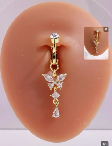 Bauchnabelpiercing