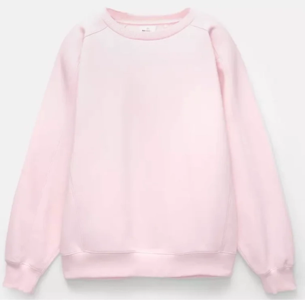 Oversize sweatshirt with seams