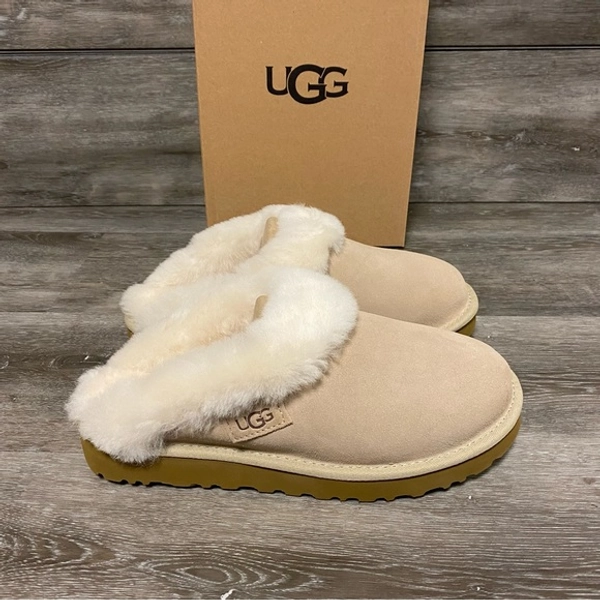 UGG cluggette sand colored slippers. 
