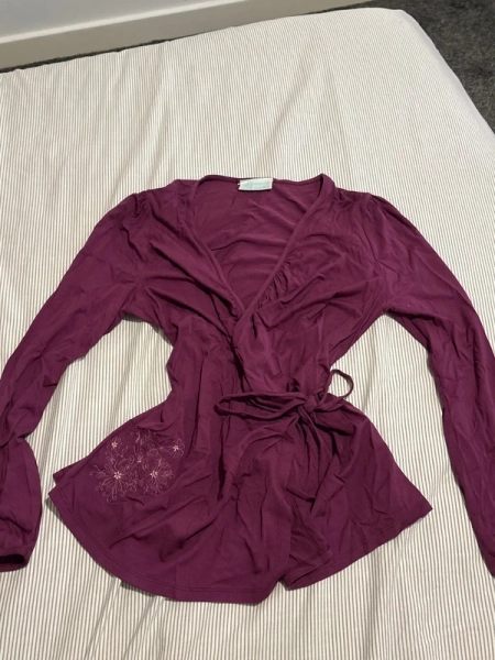 vintage detailed crossover top