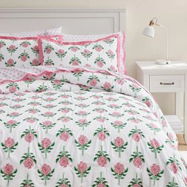 Roller Rabbit Rosebud Quilt