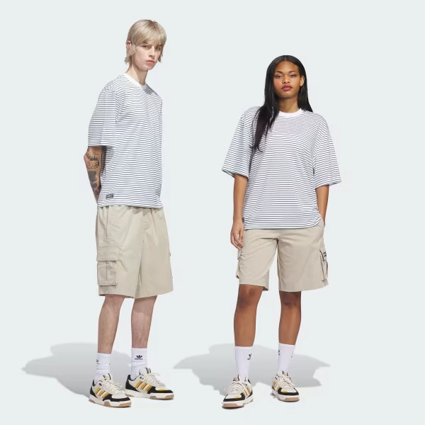 SKATEBOARDING CARGO SHORTS