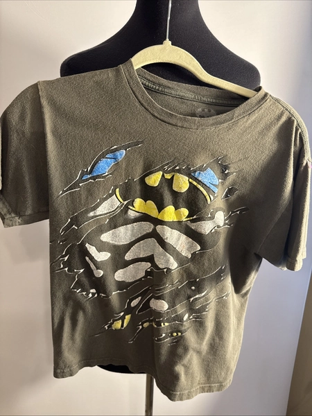 Hi I’m Batman so I need this shirt like so so bad