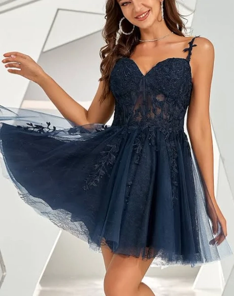 Zapaka Women's Spaghetti Strap Backless Prom Dress with Appliques
