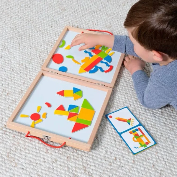 Fat Brain Toys Magnetic Creation Station