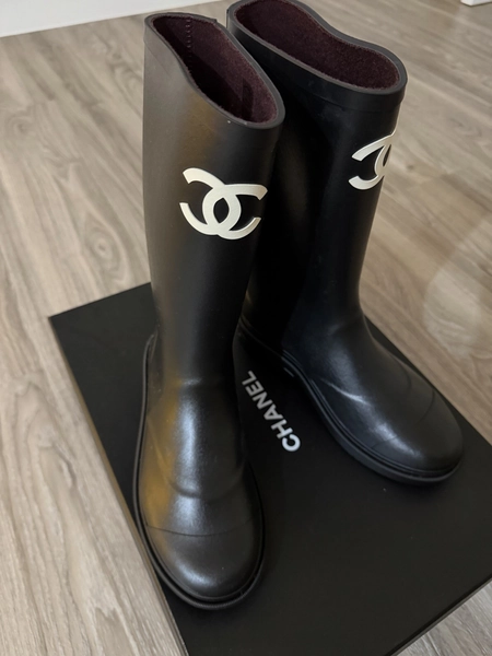 Authentic Chanel Rain Wellington Rubber Boots Black  Wellies 39