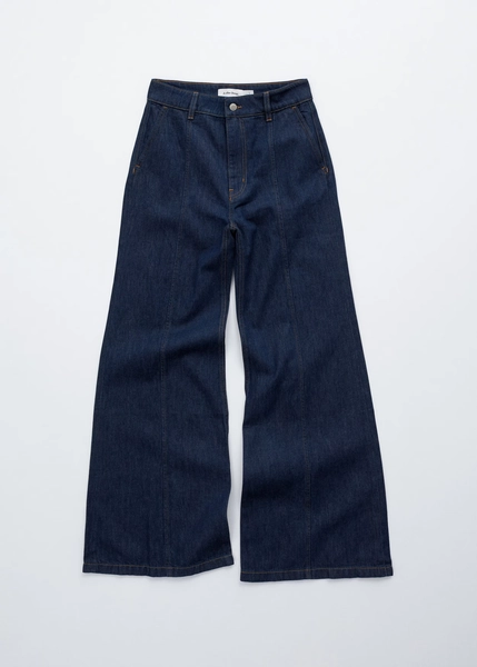 Bootcut Wrap-Seam Jeans - Mid Blue