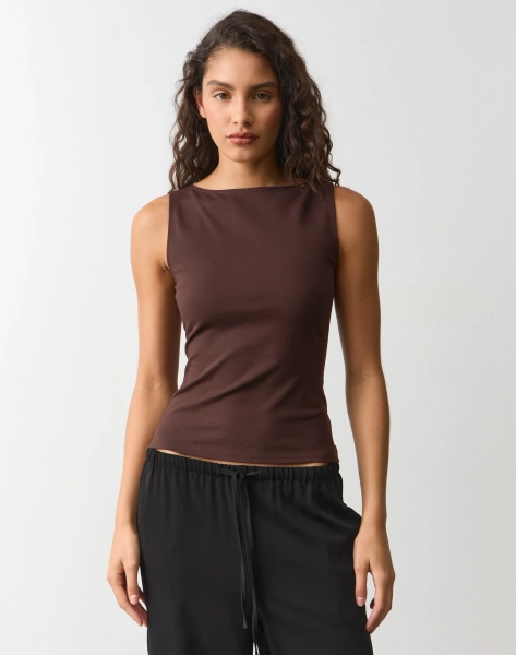 High Boat Neck Fitted Tank