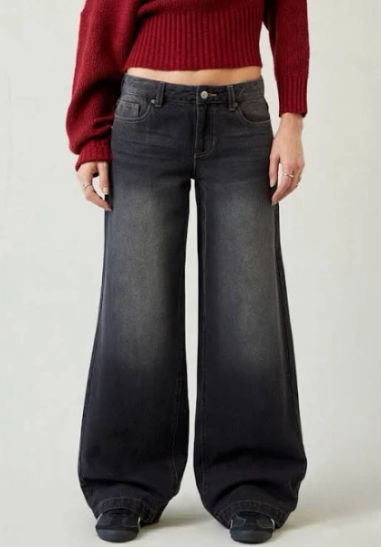 Casey Women's Low Rise Baggy Jeans