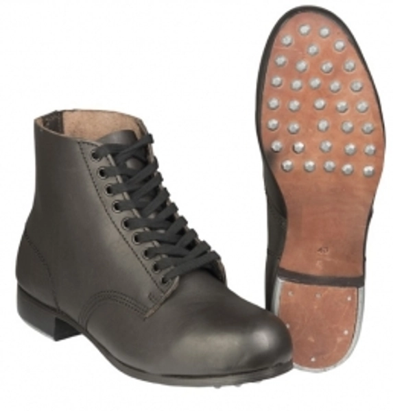 Schnürschuhe