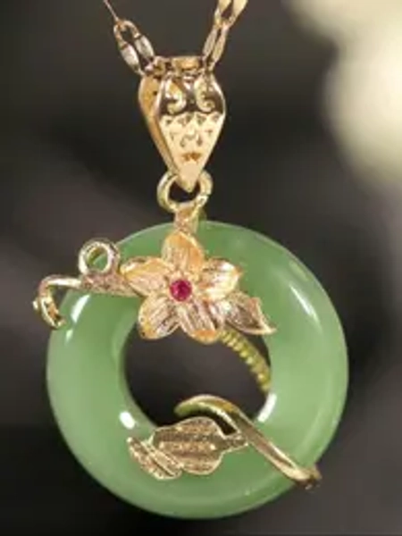 Flower Design Pendant Necklace, Faux Jade Decor Necklace for Women for Gift, Fashion All-match Accessories for Daily Wear