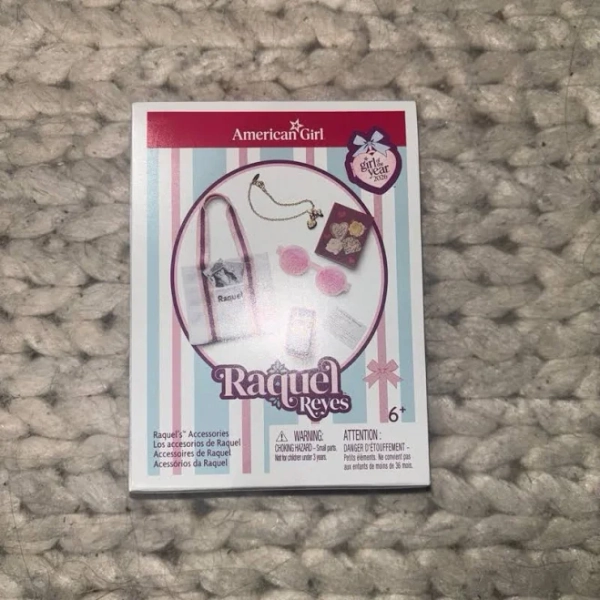 American Girl Raquel Reyes Meet Accsessories Girl Of The Year 2016 - New Toys & Collectibles