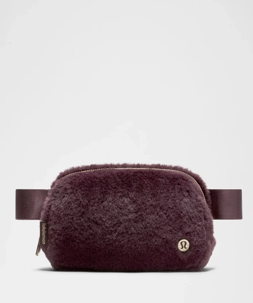 Everywhere Belt Bag 1L *Plush Fleece - Black Plum/Gold - ONE SIZE