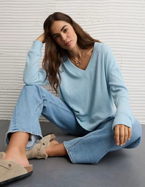 AE Long Sleeve Plush V-Neck Top