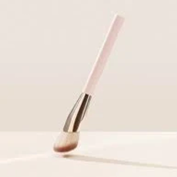 Rare Beauty Soft Pinch Blush Brush
