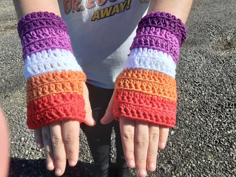 Lesbian Pride Fingerless Gloves - Etsy