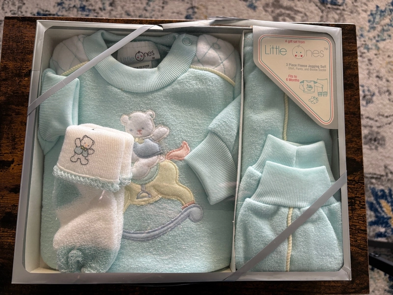 New Vintage 1980's Little Ones 3 Piece Fleece Jogging Suit 0-6 Months