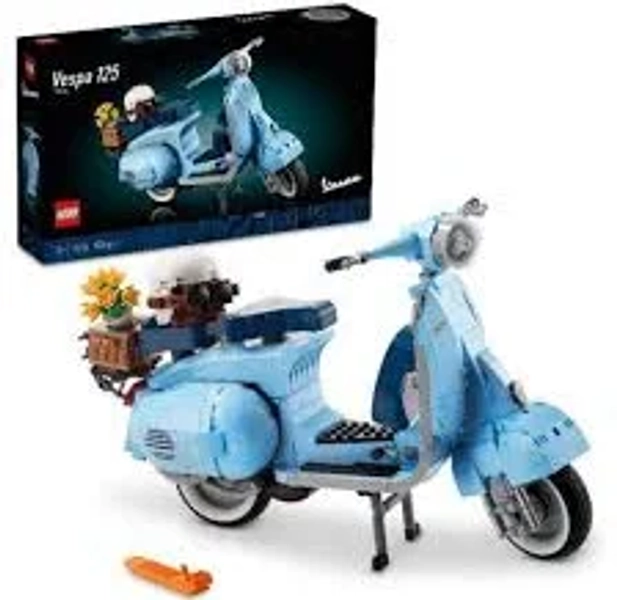 Vespa model , Vespa 125 LEGO