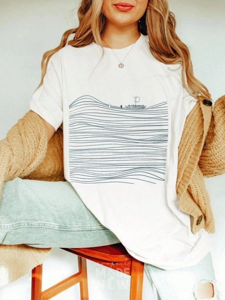 Walk On Water Boho Christian Graphic Tshirt, Christian Shirt, Christian Gifts, Bible Verse Tee, Faith  Retro Vintage Religious Apparel,100% Cotton Oversized Short Sleeve Classic Heavy Cotton T Shirt Printed Graphic Tee Women's Casual Short-Sleeved Top