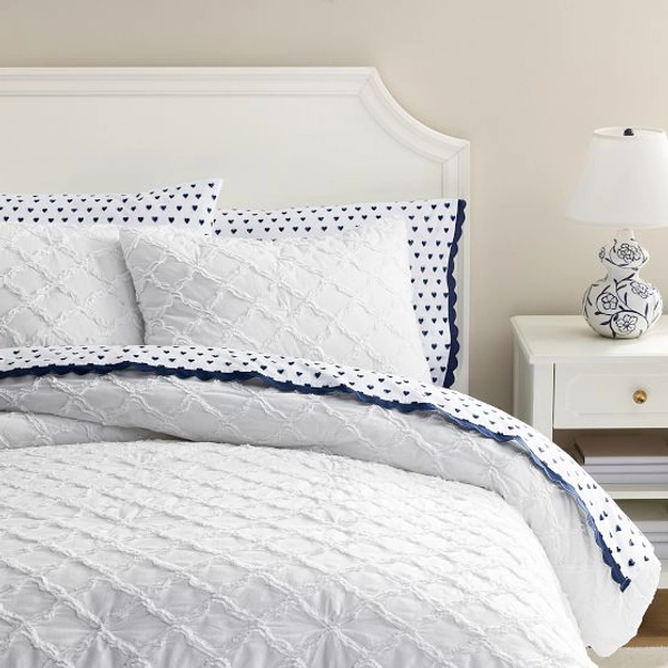 Roller Rabbit Jena Trellis Textured Quilt