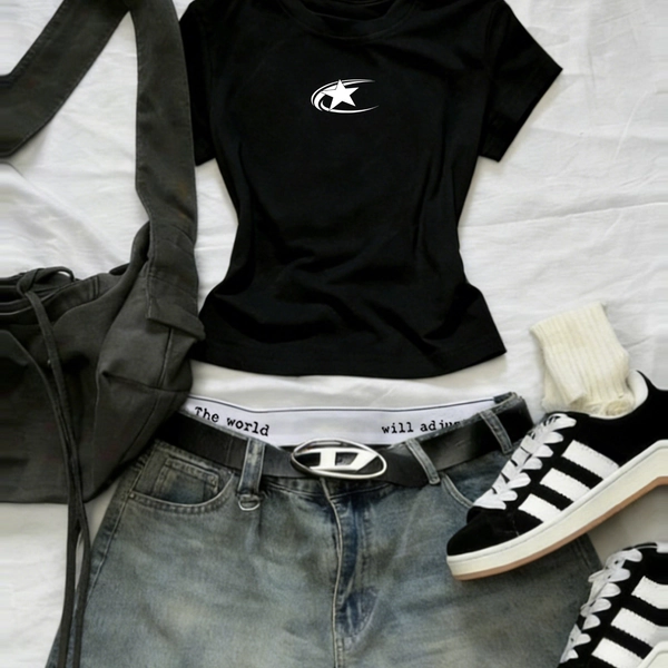 Spicy Retro Y2K Gothic Style Women's T-shirt with a High-stretch, Cropped Design and Exposed Midriff. Perfect for Casual Attire and Commuting.