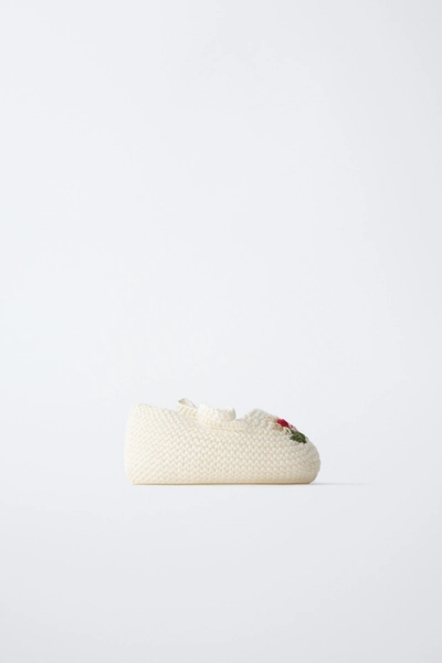 SCARPINE RICAMO FLOREALE