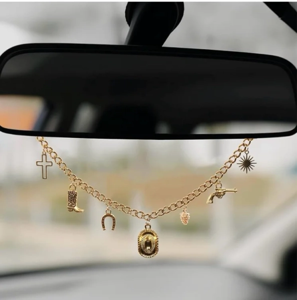Amazon.com: Cute Western Country Car Rear View Mirror Hanging Accessories for Women Cowgirl Gold Car Decor Charm, Aesthetic Cowboy Rearview Chain Ornament Pendant Truck Interior Girl Girly Horse Boot Hanger : Home & Kitchen