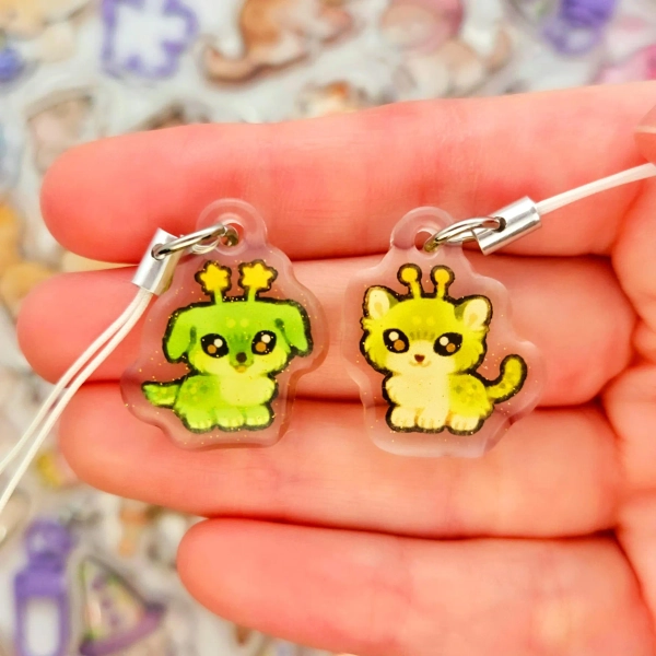 Mini Alien Puppy and Kitty Keychain Set / 1in Glitter Double-Sided Space Animal Charms / Cute Kawaii Dog and Cat Keychains
