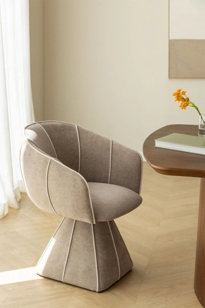 Chaise de salle à manger pivotante rembourrée Tallin