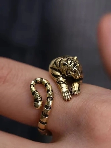 Personality Vintage Ring Men's Creativity Tiger Head Ring Open Mouth Tiger Ruffle Cuff Ring