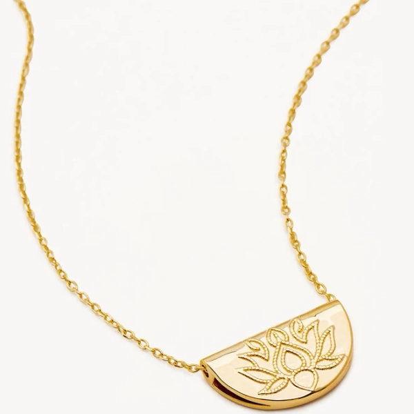 Charlotte Lotus Short Necklace