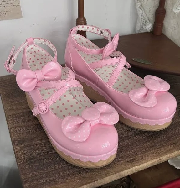 Polished Sweet Lolita Polka-dot Pattern Bow at Top Wedge Shoes