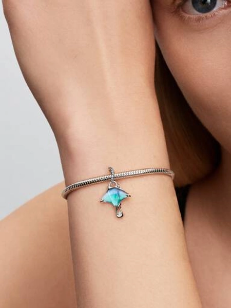 Manta Ray Dangle Charm | Pendant | Sterling silver | Pandora UK