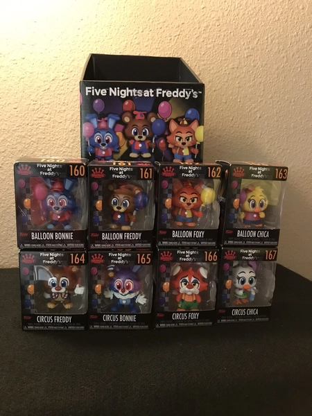 Funko Minis Five Nights At Freddy’s Lot Of 8,&amp; Display Box,in Great Condition