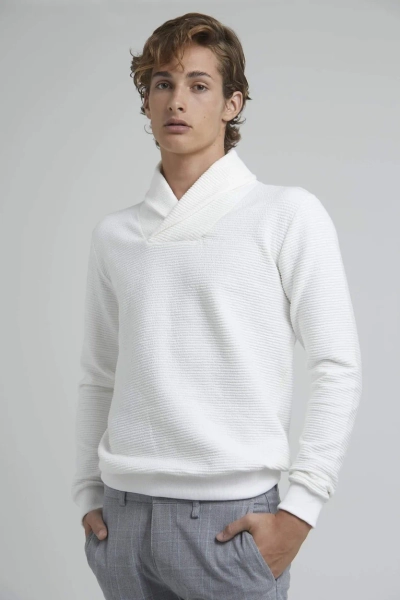 Pullover High CollarOff-White