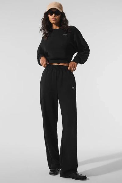 Cropped Accolade Crewneck - Black