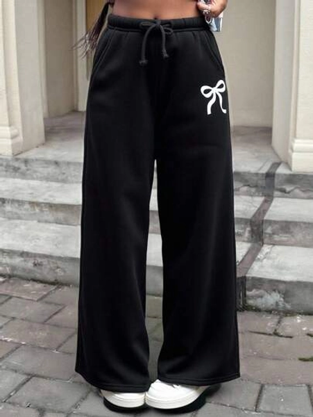 SHEIN Tween Girls Bow Print Black Casual Sweatpants, Fashionable & Versatile Loose Fitting Comfortable Long Pants For Daily Wear Wide Leg Sweatpants Girls Bow Pants Pants With Bows Wide Leg Pants Teen Girl Flare Sweat Pants Fall Winter