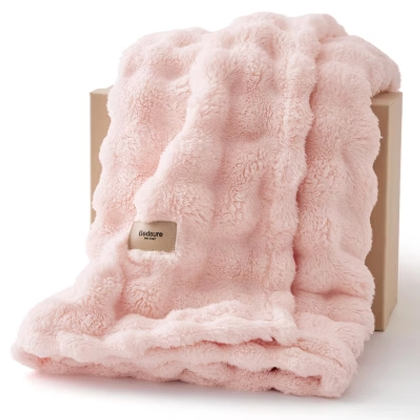 Bedsure 3D Bubble Blanket - GentleSoft Pink, Ultra Plush All Seasons Throw, Lightweight Breathable for Sofa & Office Air Conditioner,Perfet Gift