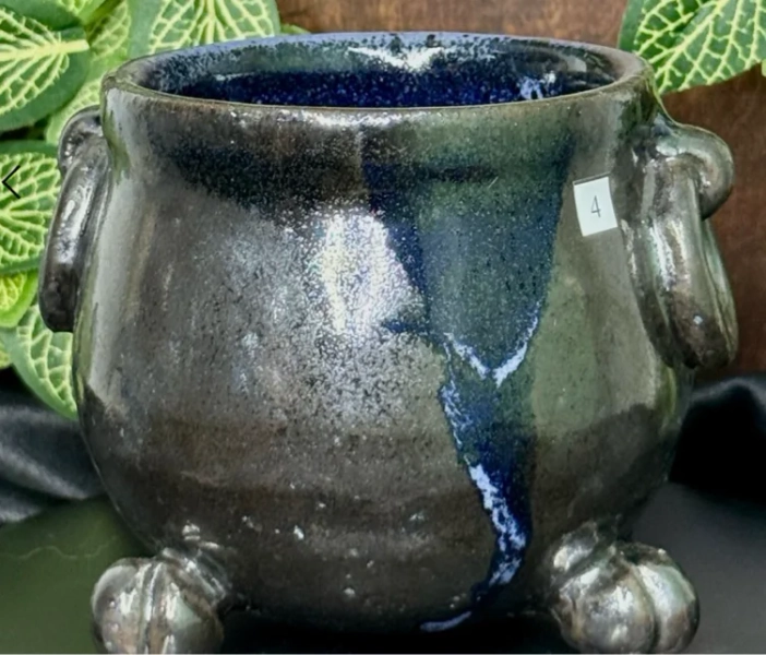 Large Cauldrons — New Day Artistry