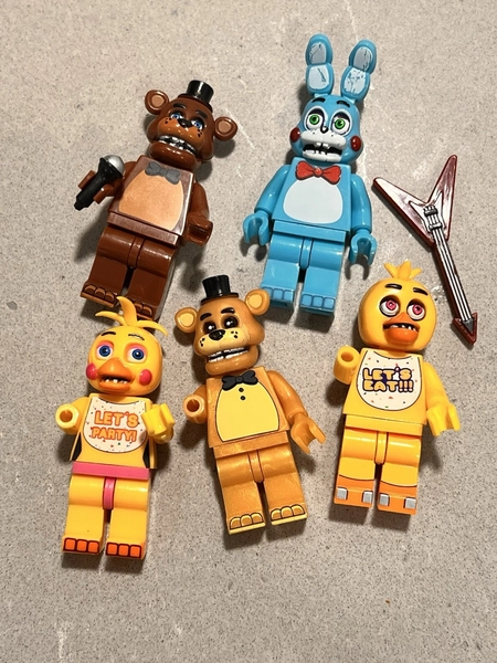 Five Nights At Freddy's FNAF Build Block Generic Mini Figures Lot Chica Bonnie