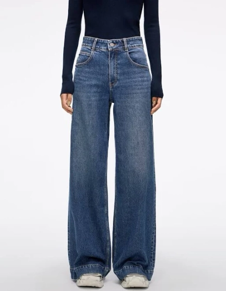 Wide-Leg Jeans