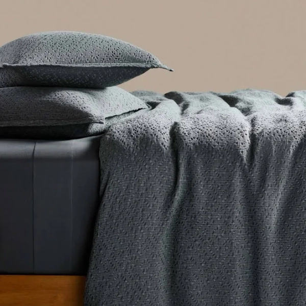 Dabito Honeycomb Duvet Set Size Full/Queen in Slate by Brooklinen