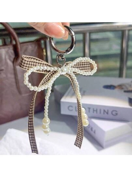 1pc Plaid Butterfly Faux Pearl Bead Keychain, Backpack Decor, Unique Beaded Phone Case Charm, Minimalist Bow Design Car Accessories Bag Charm School Pearl Cute Goth Y2k