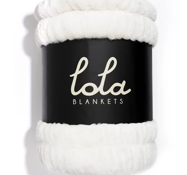 Lola Blankets Creamy Cloud Life-Changing Softness Blankets