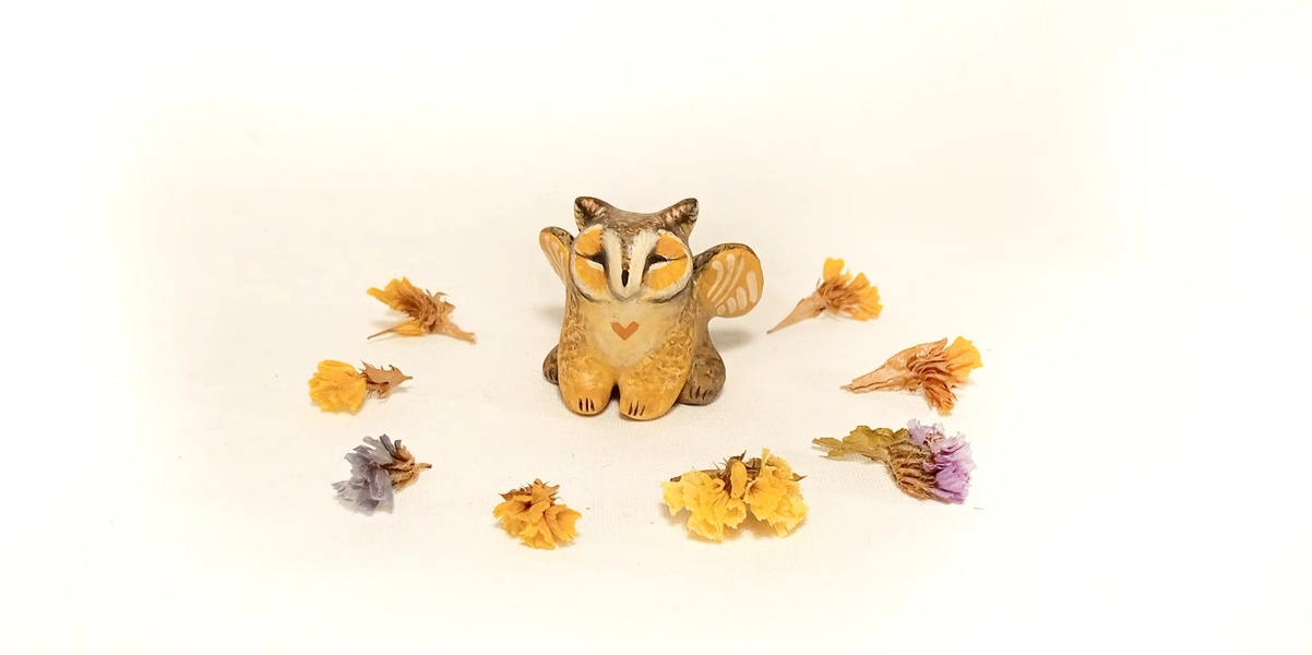 Owl Griffin statue Small gryphon figurine TO ORDER Tiny clay animal Cute sculpture Cat griffin mini figure Baby griffon totem kawaii gift