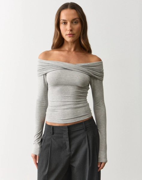 Twist Off Shoulder Long Sleeve Top