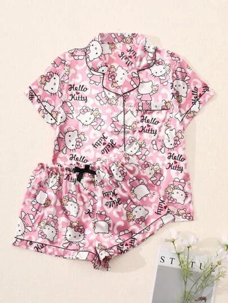 Sanrio Sanrio Authorized 2Pcs/Set Women's Hello Kitty Printed V-Neck Button Short Sleeve Single-Breasted Top And Bow Pants Pajama Set, Summer Pajama Set, Comfortable For Home Use, Two Pieces Set