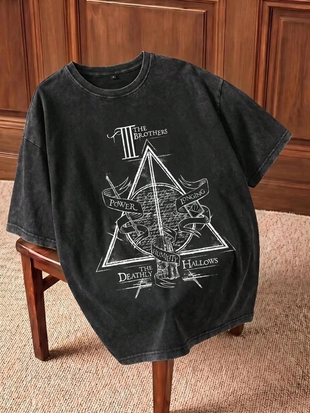 HARRY POTTER X SHEIN Camiseta de manga corta con cuello redondo, estampado de letras y logotipos, estilo de los años 2000 para hombres