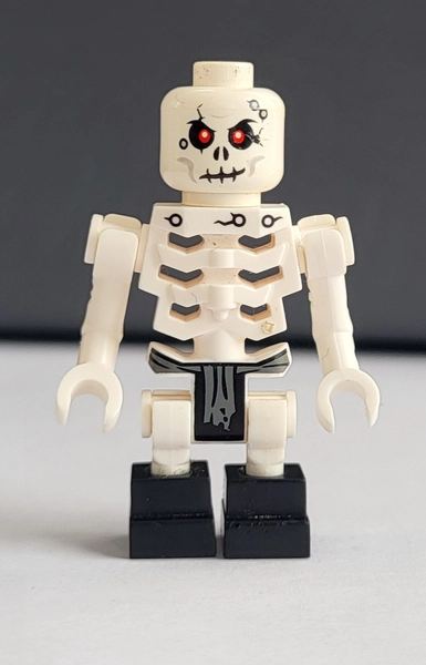 Lego Ninjago The Golden Weapons Chopov (Skulkin) Minifigure